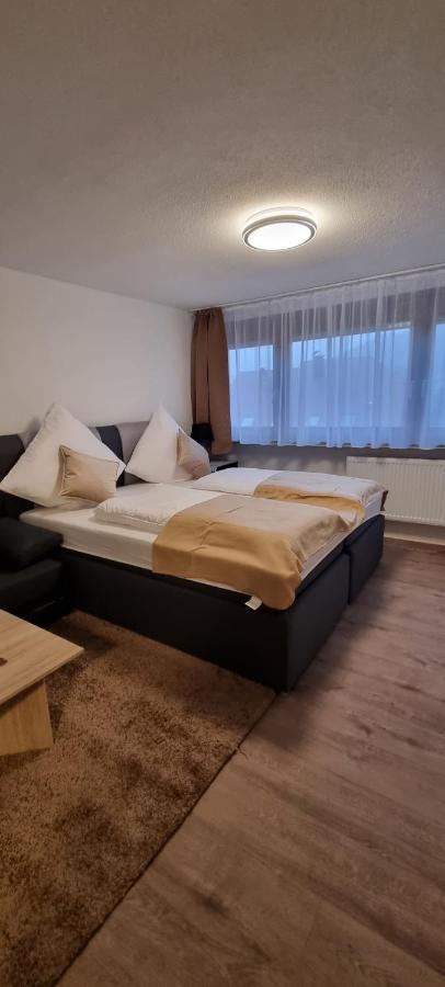 Waterfalls Apartment 3 トリベルク エクステリア 写真